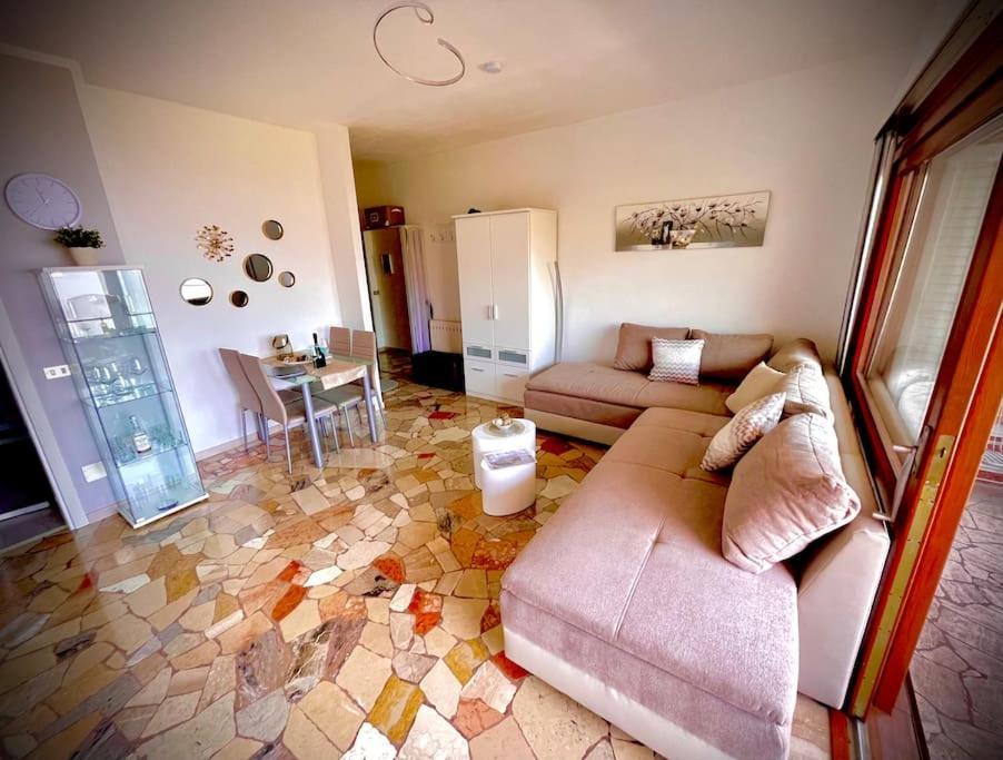 Ferienwohnung Studio Belvedere Brezzo Екстериор снимка