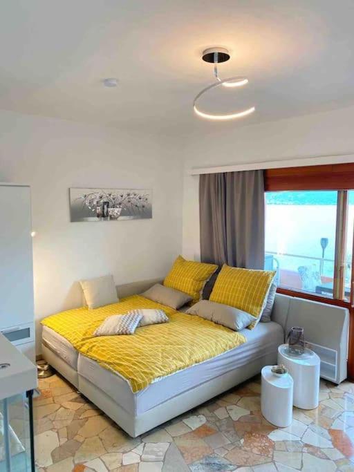 Ferienwohnung Studio Belvedere Brezzo Екстериор снимка