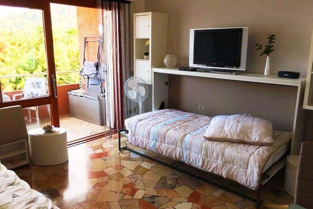 Ferienwohnung Studio Belvedere Brezzo Екстериор снимка